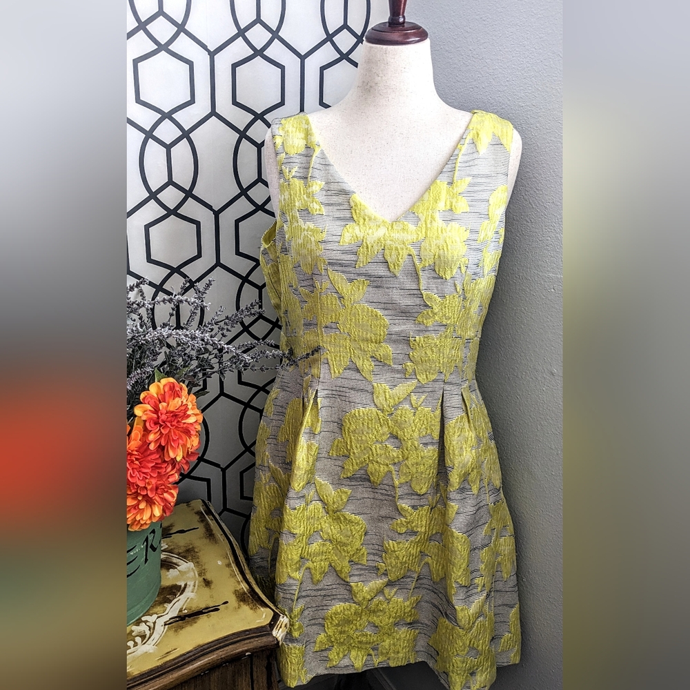 🌻Donna Ricco Yellow Floral Sleeveless Dress🌻